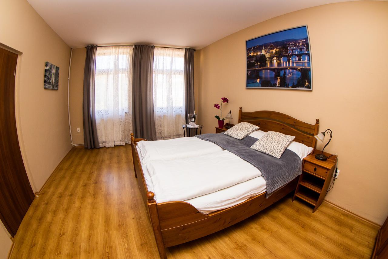 Apartman U Krale Komenskeho Jičín Екстериор снимка